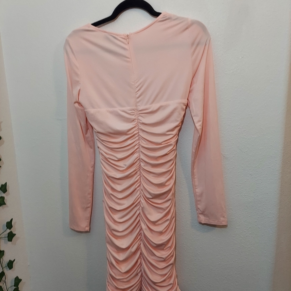 ThatsSoFetch Ruched Long Sleeve Dress Pink Medium - Picture 4 of 12